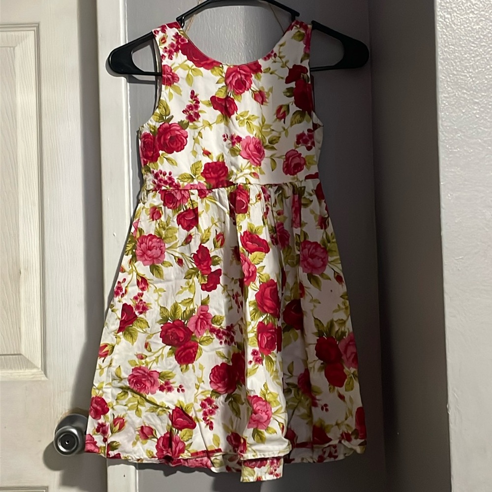 Kids flower dress size 8